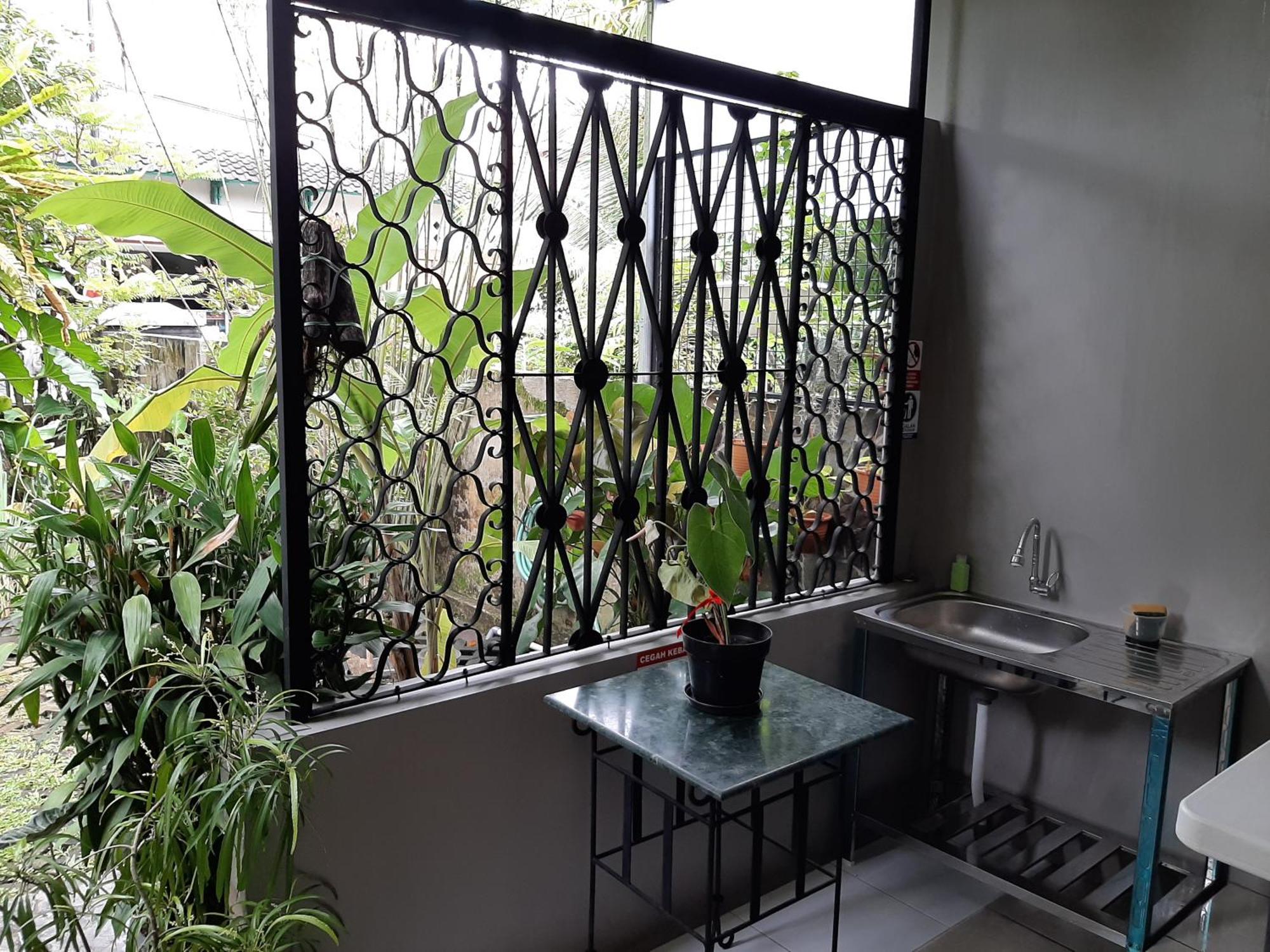 Rumah566 ジョグジャカルタ エクステリア 写真