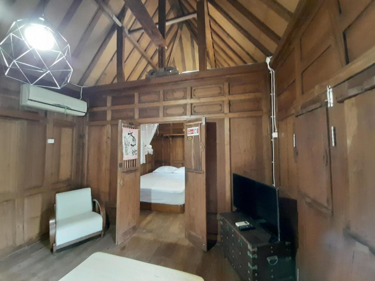 Rumah566 ジョグジャカルタ エクステリア 写真